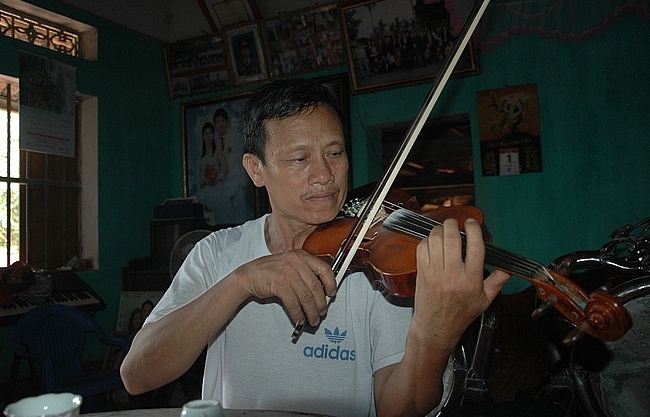 Nhà văn hóa Hữu Ngọc: Nhạc Tây về nông thôn Việt Nam