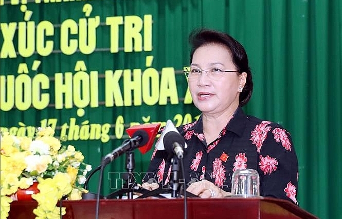 Chủ tịch Quốc hội Nguyễn Thị Kim Ngân tiếp xúc cử tri tại Cần Thơ