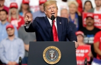 bau cu my 2020 tong thong trump hua giam thue cho tang lop trung luu