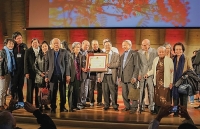 nguoi viet nam tai phap ung ho chong dich covid 19