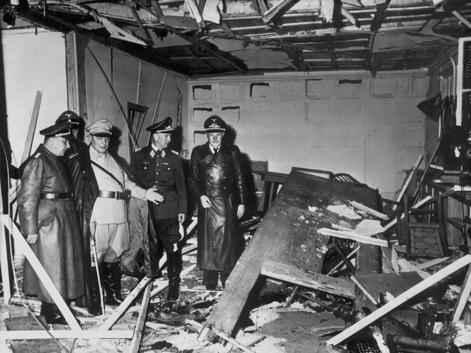 Mật vụ ngăn chặn Thế chiến II mat vu ngan chan the chien ii