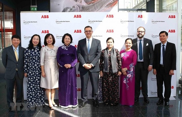 Việt Nam đề cao vai trò của phụ nữ trong kỷ nguyên số và Cách mạng 4.0