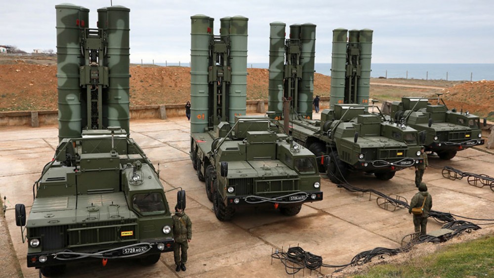 'Chiếc bẫy' S-400 của Tổng thống Putin và những 'lá bài tẩy' của Mỹ chiec bay s 400 cua tong thong putin va nhung la bai tay cua my