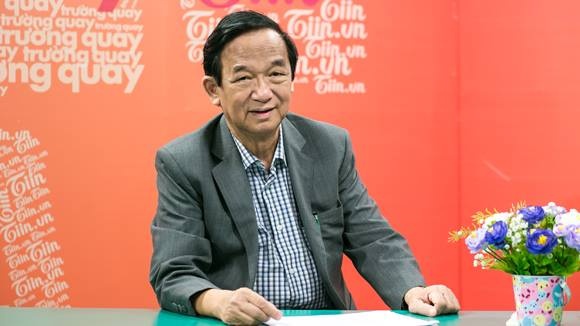 Giáo sư Nguyễn Lân Dũng. giao su nguyen lan dung dao tao nguoi tu te