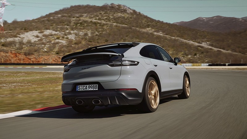 Mẫu SUV mạnh nhất của Porsche - Cayenne Turbo GT ra mắt, được bán ở Việt Nam giá hơn 12 tỷ đồng