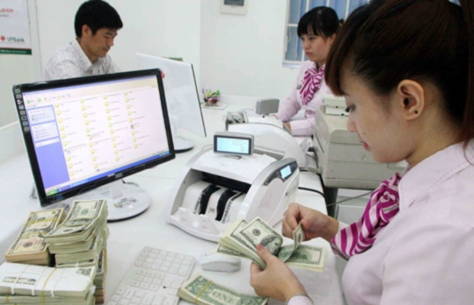 Dòng tiền ra nước ngoài: Hiện tượng cần suy nghĩ