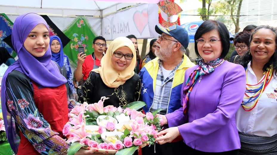 Chuyện “nghề” phu quân, phu nhân