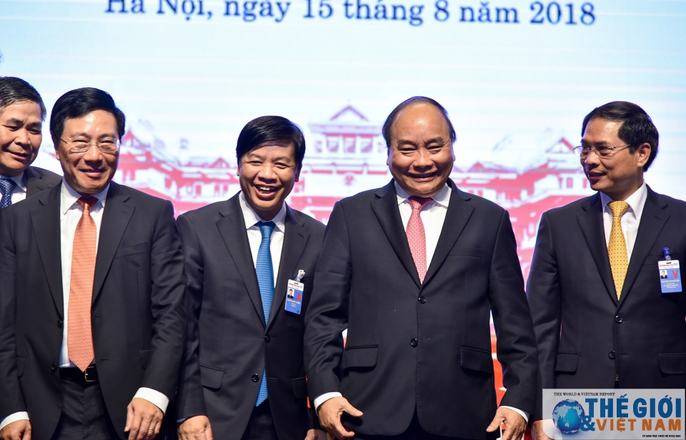 Hội nghị Ngoại giao 30: Một số hình ảnh tại phiên họp đẩy mạnh phương hướng đối ngoại