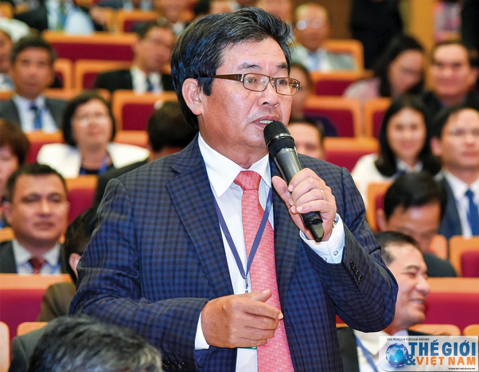 doi ngoai dia phuong doi moi tu duy de but pha