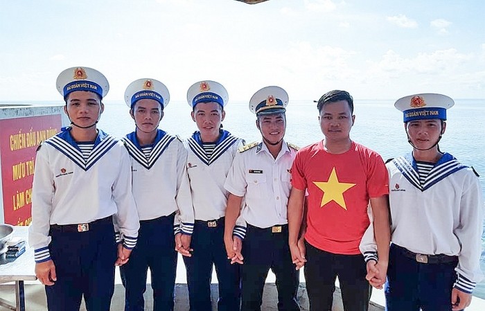 Trường Sa - Đảo là quê nhà