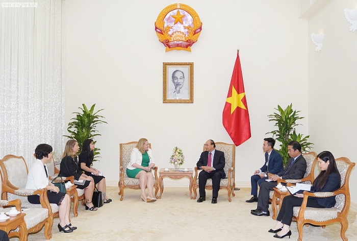 Thủ tướng Nguyễn Xuân Phúc tiếp Đại sứ Ireland chào từ biệt thu tuong nguyen xuan phuc tiep dai su ireland chao tu biet