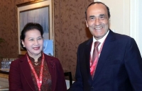 chu tich quoc hoi tham va lam viec tai tinh udon thani thai lan