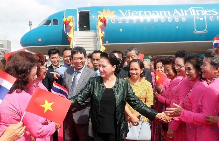 Chủ tịch Quốc hội thăm và làm việc tại tỉnh Udon Thani, Thái Lan