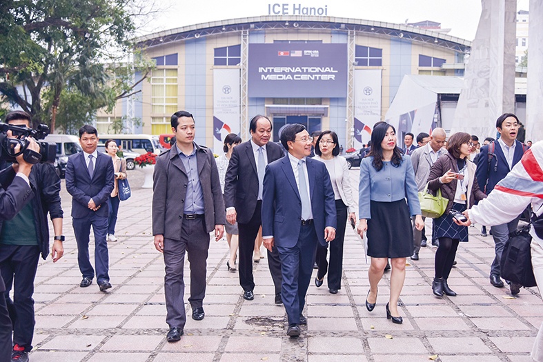 mot so hinh anh doi ngoai viet nam 2019