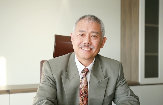 GS. Trương Nguyện Thành: Loạn trường quốc tế - Nhập nhằng thật giả