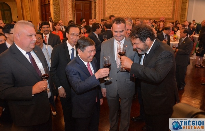 Thành phố Hồ Chí Minh chiêu đãi nhân kỷ niệm Quốc khánh 2/9