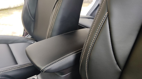 Nên bọc ghế xe ô tô bằng loại da nào?