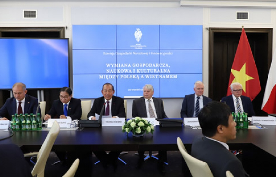 Phó Thủ tướng Thường trực dự Hội thảo Hợp tác kinh tế Việt Nam - Ba Lan