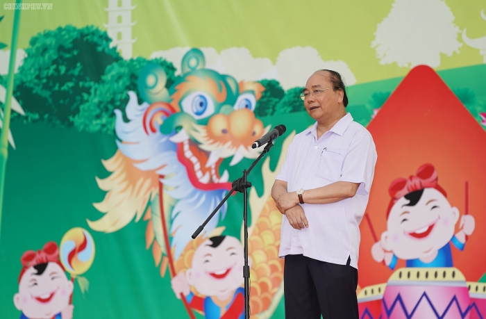 Thủ tướng tặng quà Trung thu cho trẻ em nghèo tỉnh Quảng Nam thu tuong nguyen xuan phuc tang qua trung thu cho tre em ngheo