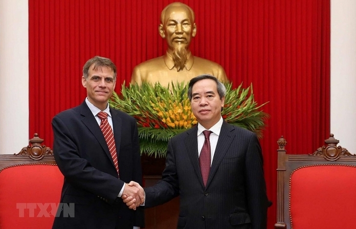 Trưởng ban Kinh tế Trung ương tiếp Phó Trợ lý Bộ trưởng Tài chính Hoa Kỳ