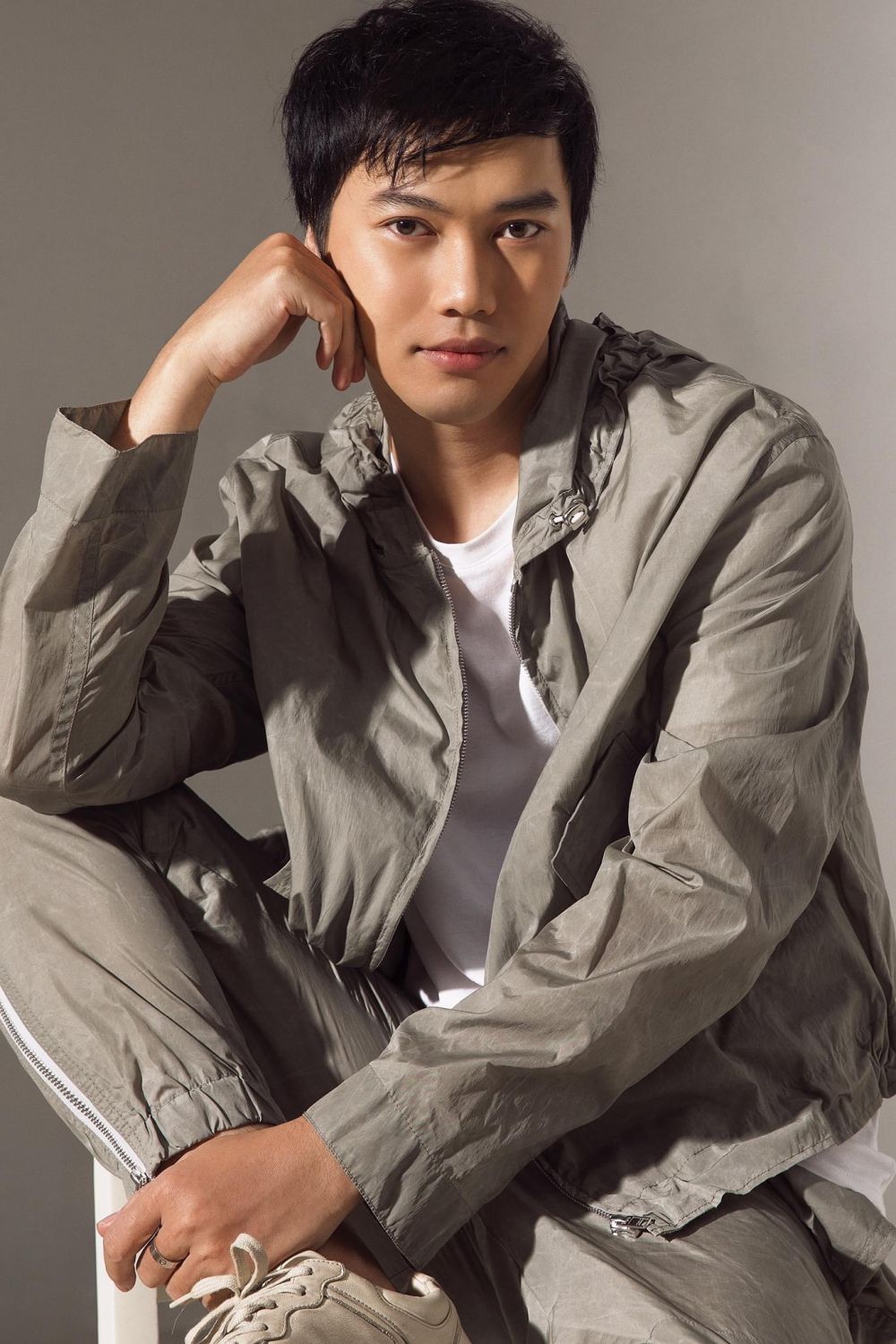 nha-thiet-ke-tran-hung-dau-an-viet-tai-san-dien-anh-quoc