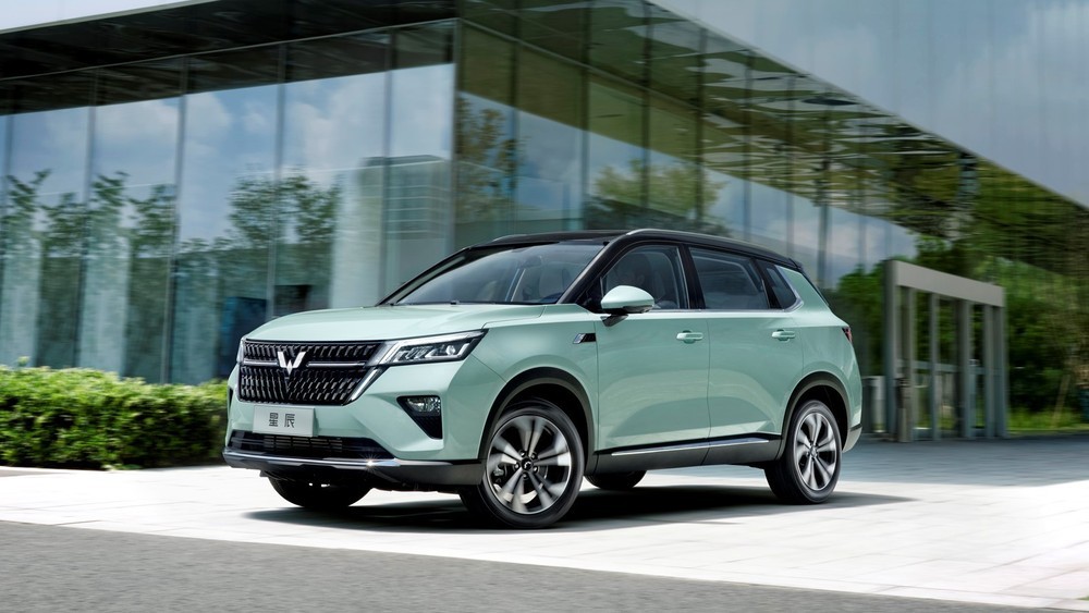 Wuling Asta 2021 - SUV hạng C giá cực rẻ chỉ từ 245 triệu đồng