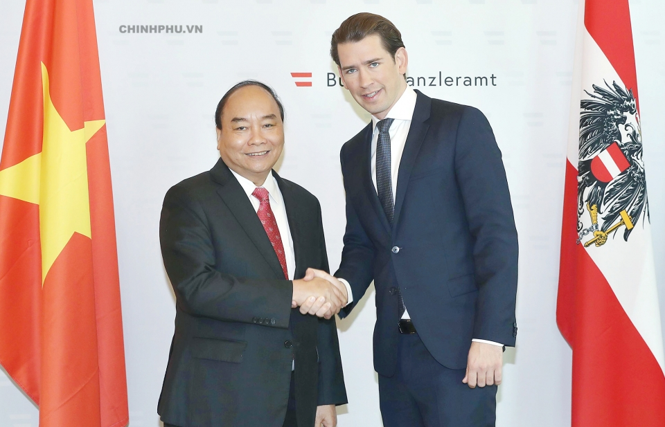 Thủ tướng Nguyễn Xuân Phúc hội đàm với Thủ tướng Áo
