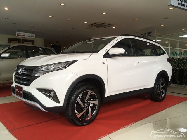 Những mẫu xe ô tô 7 chỗ giá rẻ tốt nhất tại Việt Nam hiện nay