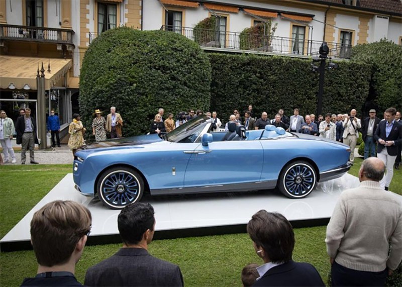 Cận cảnh Rolls-Royce Boat Tail giá hơn 28 triệu USD vừa ra mắt Cận cảnh Rolls-Royce Boat Tail giá hơn 28 triệu USD vừa ra mắt