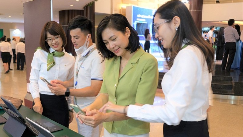 Vietcombank chuyển đổi số, thúc đẩy thanh toán không dùng tiền mặt