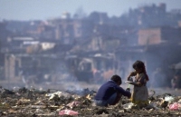 Nhà văn hóa Hữu Ngọc: Mỗi ngày 1, 2 đô-la