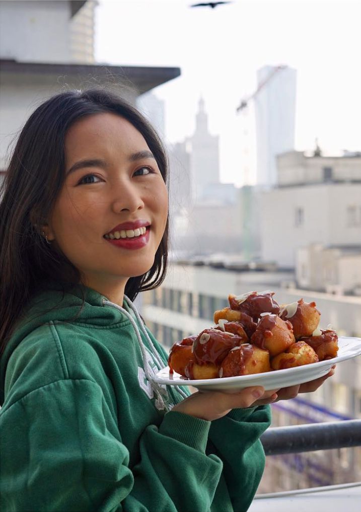 ola nguyen co gai voi huong vi a au