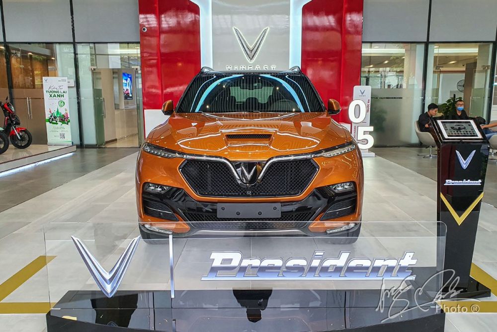 Giá xe VinFast tháng 11/2020: VinFast President chốt giá 4,6 tỷ đồng