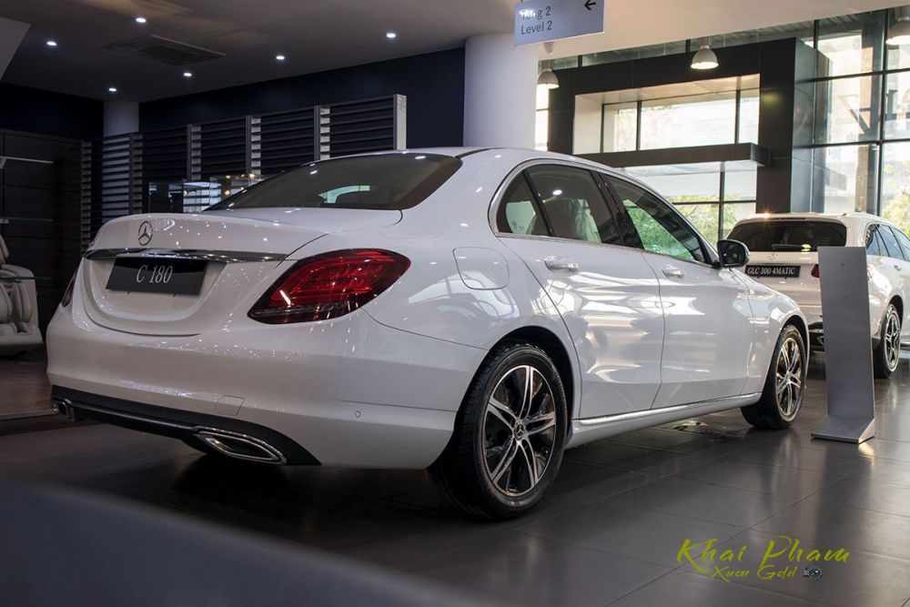Giá xe Mercedes C180 mới nhất Việt Nam tháng 11/2020 Giá xe Mercedes C180 mới nhất Việt Nam tháng 11/2020