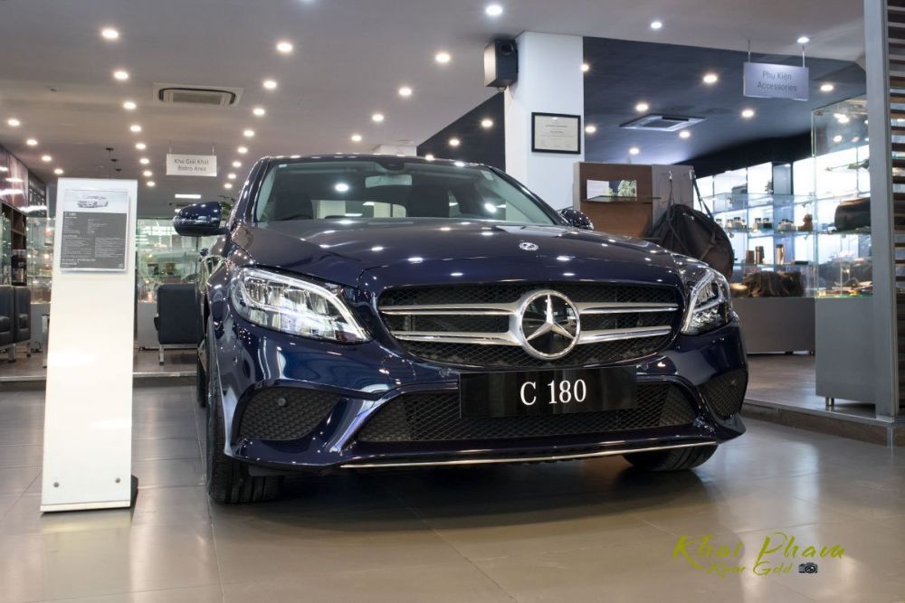 Giá xe Mercedes E180 mới nhất Việt Nam tháng 11/2020 Giá xe Mercedes E180 mới nhất Việt Nam tháng 11/2020