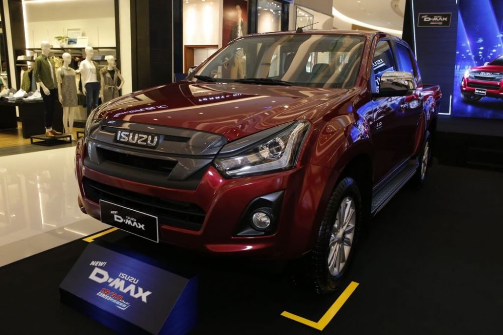 Cập nhật giá xe bán tải mới nhất tháng 11/2020