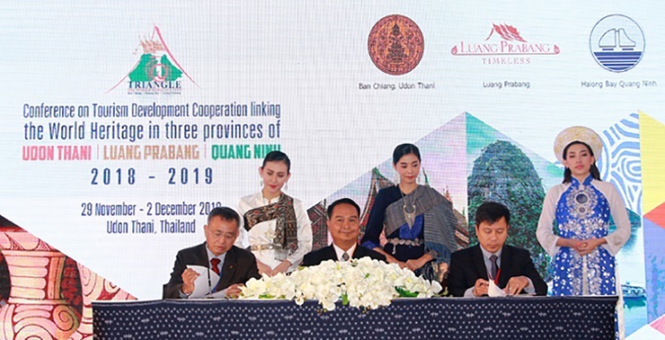 ba di san mot diem den udon thani luang prabang quang ninh