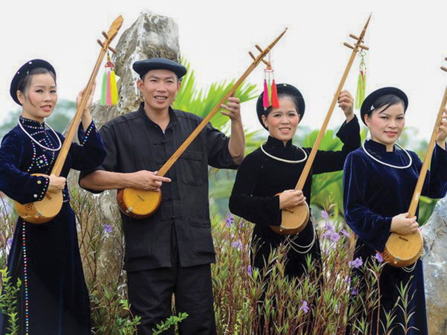 10 dau an doi ngoai viet nam 2019 do bao tgvn binh chon