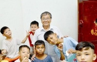 nguoi viet nam tai phap ung ho chong dich covid 19