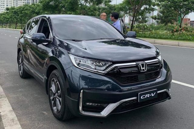 Xe mới Honda CR-V giảm sâu gần 90 triệu đồng trong tháng 12. 