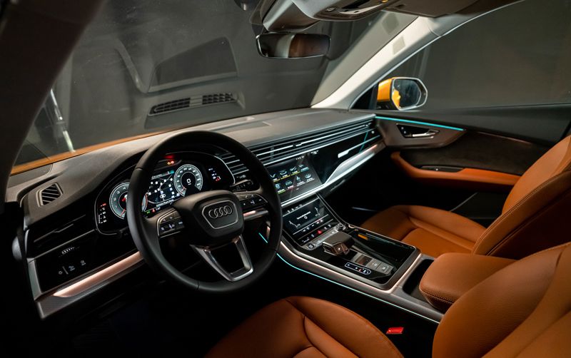 Nội thất xe Audi Q8 2020.