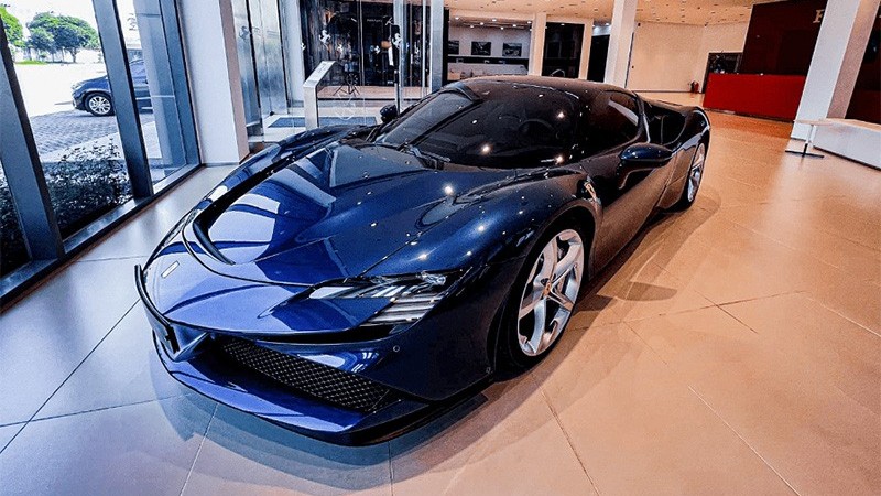 Ferrari SF90 Stradale nhập khẩu chính hãng đã có mặt tại Việt Nam