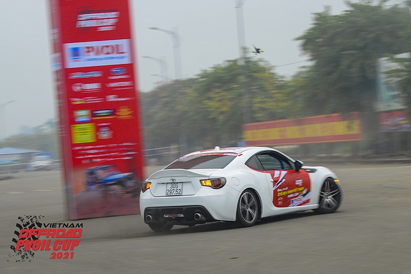 Khởi tranh Giải đua xe ô tô địa hình Off-road lớn nhất Việt Nam 2021 Giải đua xe ô tô địa hình lớn nhất Việt Nam 2021 chính thức khởi tranh