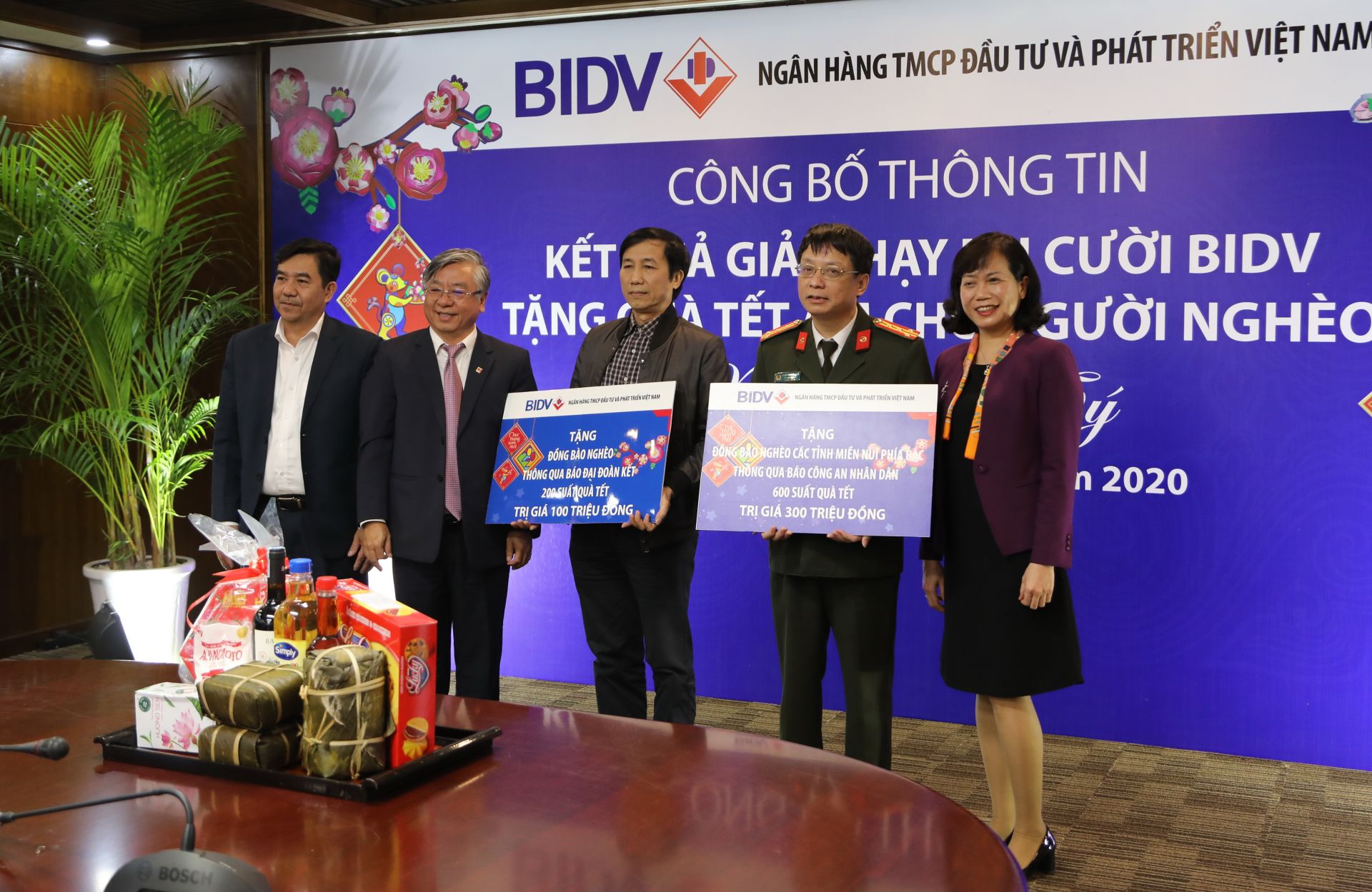 Tổng kết giải chạy "Nụ cười BIDV - Tết ấm cho người nghèo 2020" tong ket giai chay nu cuoi bidv tet am cho nguoi ngheo 2020