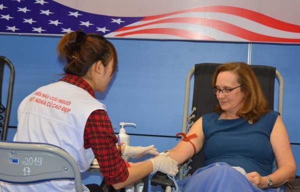 Đại sứ quán Hoa Kỳ trao tặng "Món quà cuộc sống" dịp Tết Nguyên Đán