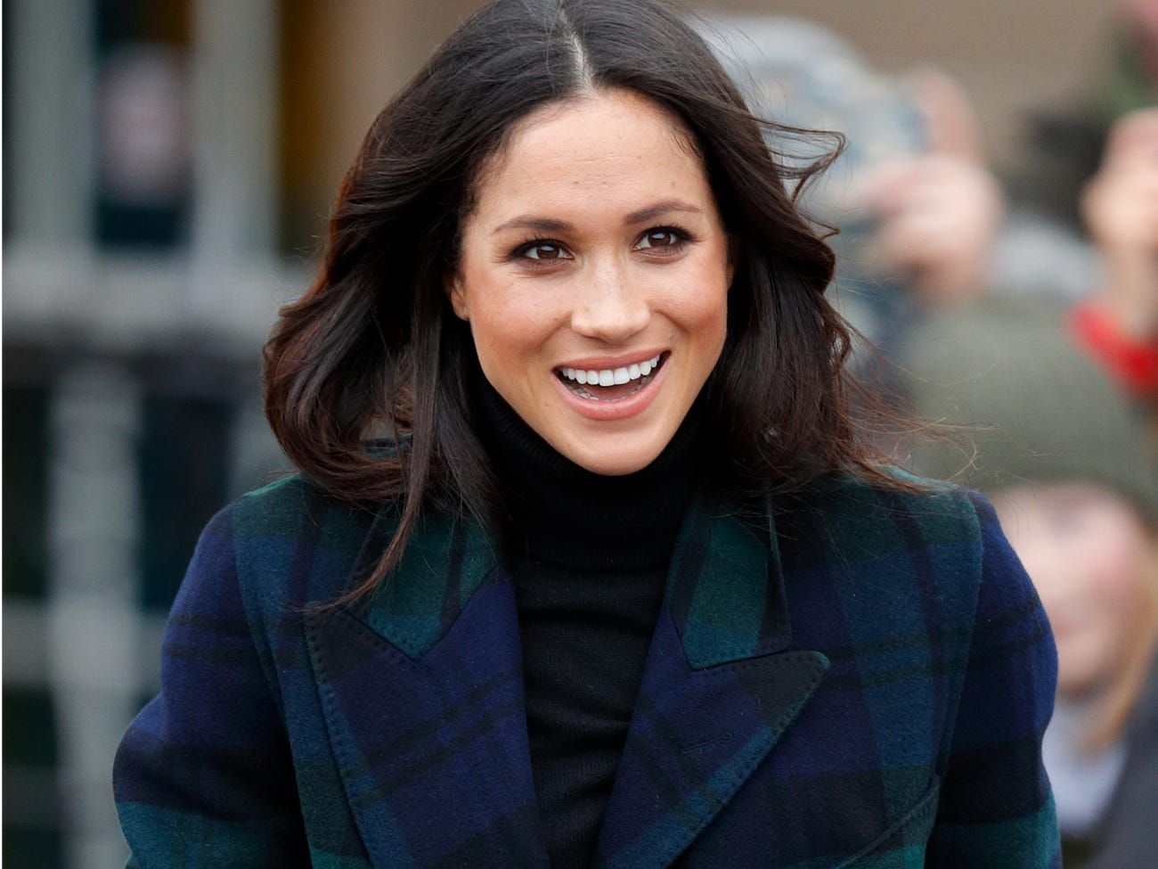 ben trong biet thu meghan markle tung song voi chong cu