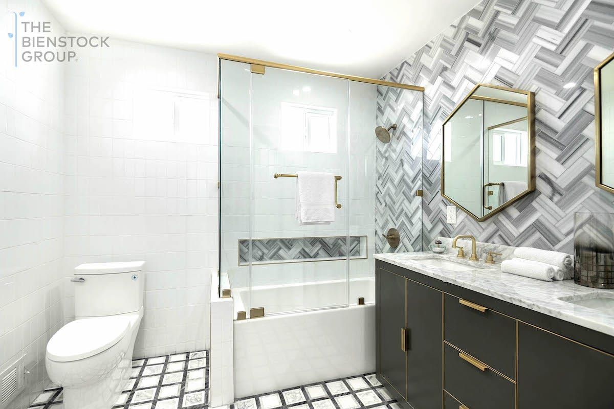 ben trong biet thu meghan markle tung song voi chong cu