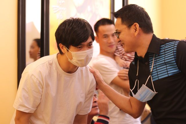 Công Phượng cho biết sẽ cố gắng thích nghi với mọi yêu cầu chiến thuật mà HLV Kiatisuk đặt ra.