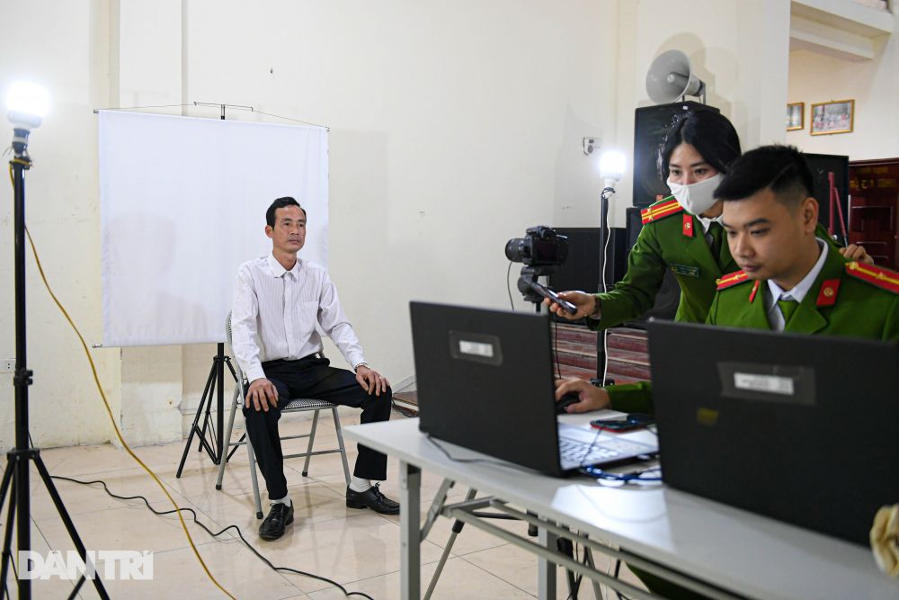 Hà Nội bắt đầu cấp thẻ Căn cước công dân trên địa bàn