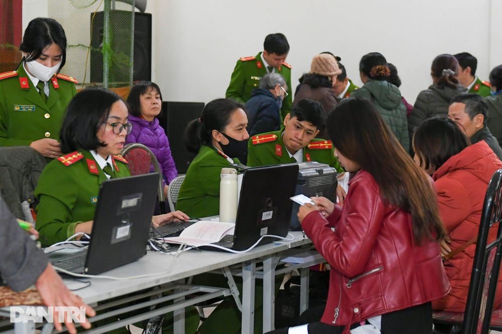 Hà Nội bắt đầu cấp thẻ Căn cước công dân trên địa bàn